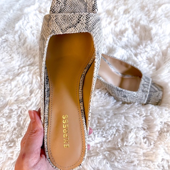 Express Heels - Picture 4 of 6